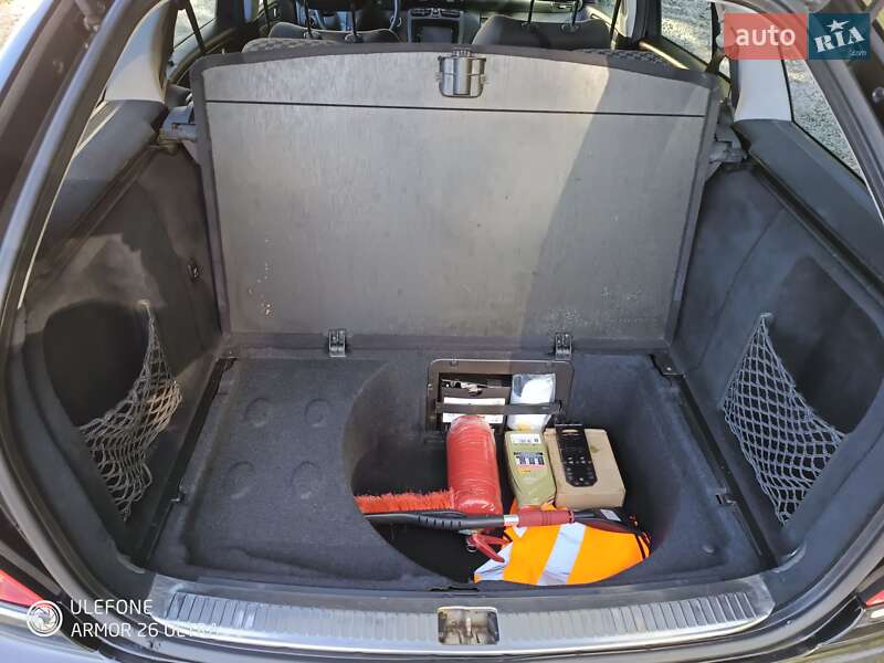 Универсал Mercedes-Benz C-Class 2003 в Тернополе