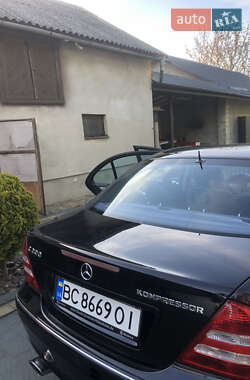 Седан Mercedes-Benz C-Class 2005 в 