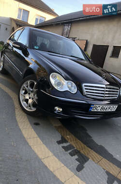 Седан Mercedes-Benz C-Class 2005 в 