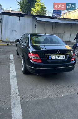 Седан Mercedes-Benz C-Class 2010 в 