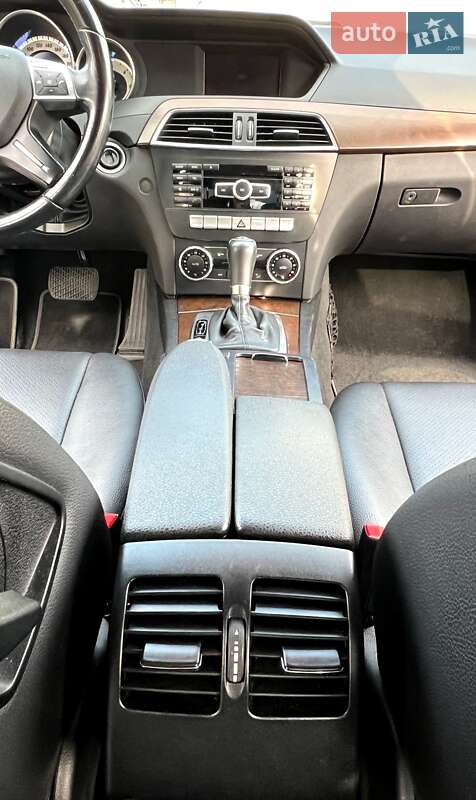Седан Mercedes-Benz C-Class 2014 в Києві