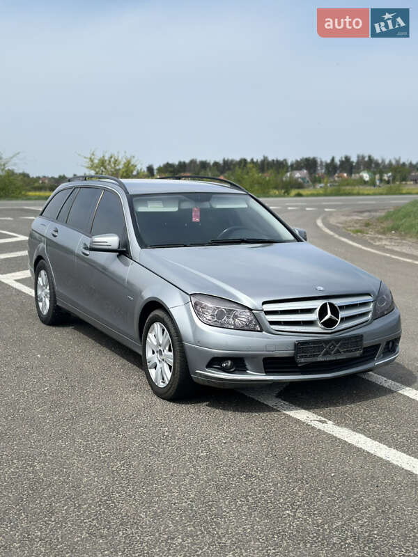 Универсал Mercedes-Benz C-Class 2010 в 