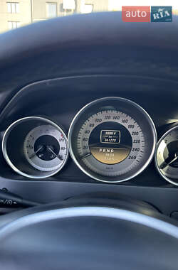 Универсал Mercedes-Benz C-Class 2011 в 