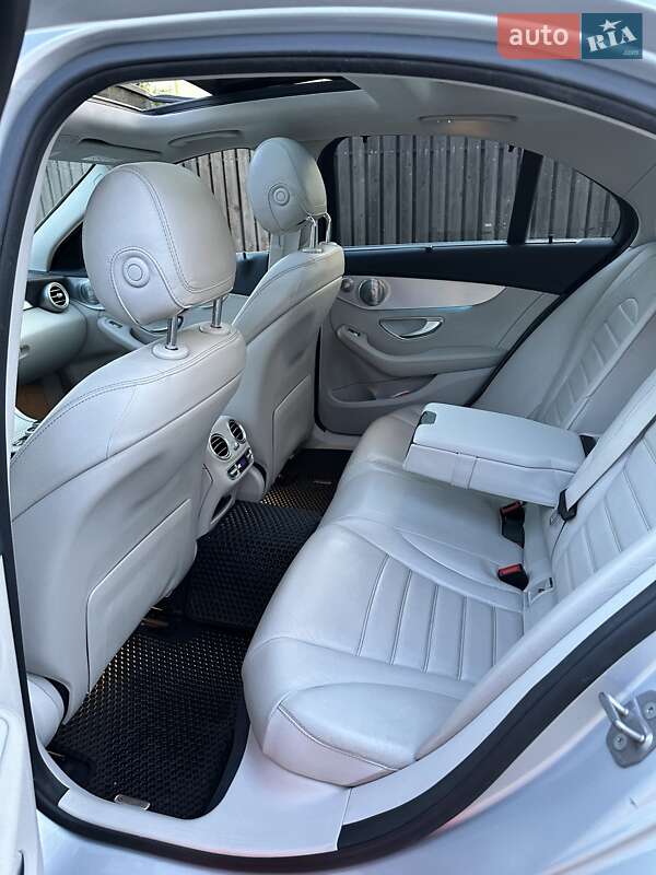 Седан Mercedes-Benz C-Class 2016 в Ивано-Франковске