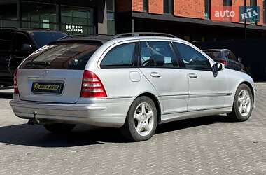Универсал Mercedes-Benz C-Class 2004 в 
