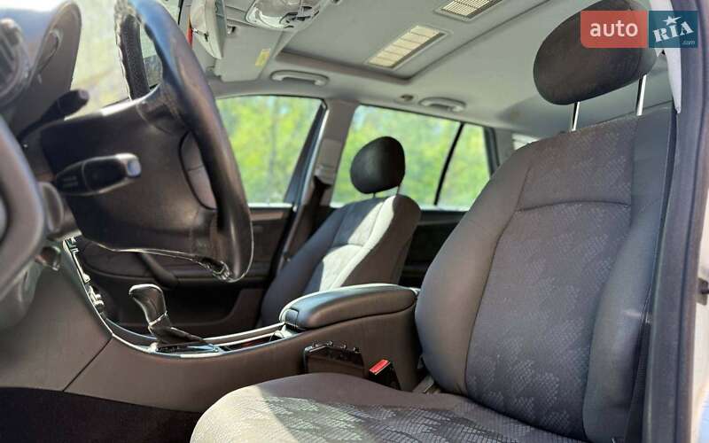 Универсал Mercedes-Benz C-Class 2004 в Черновцах
