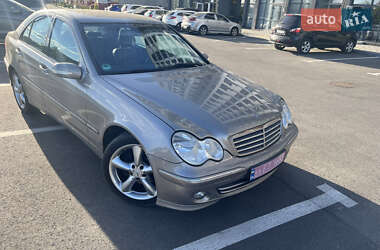 Седан Mercedes-Benz C-Class 2004 в Чернигове