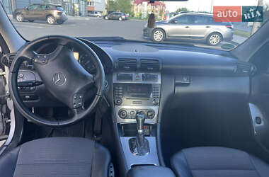 Седан Mercedes-Benz C-Class 2004 в 