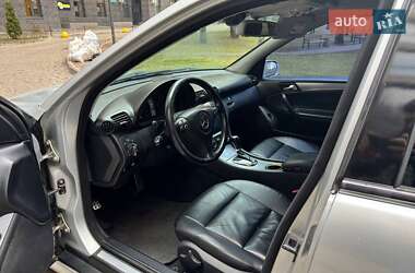 Седан Mercedes-Benz C-Class 2006 в 