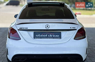 Седан Mercedes-Benz C-Class 2017 в 