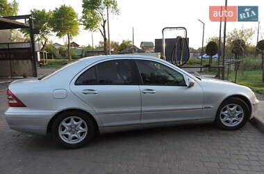 Седан Mercedes-Benz C-Class 2002 в Кривом Роге
