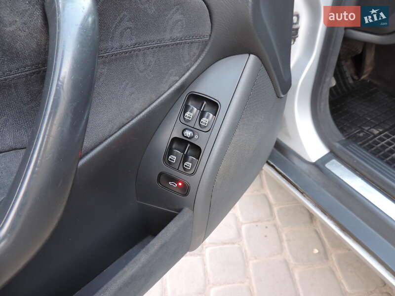 Седан Mercedes-Benz C-Class 2002 в Кривом Роге