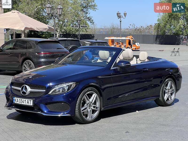 Кабриолет Mercedes-Benz C-Class 2016 в 
