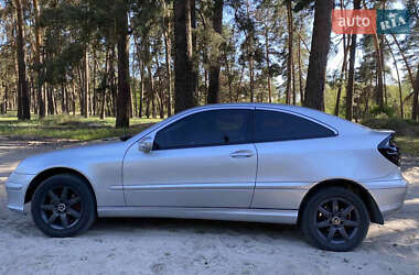 Купе Mercedes-Benz C-Class 2002 в 