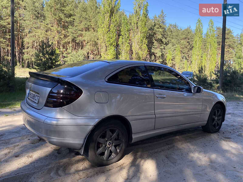 Купе Mercedes-Benz C-Class 2002 в Охтирці