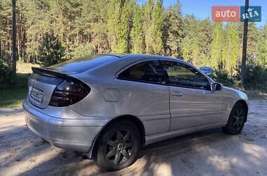 Купе Mercedes-Benz C-Class 2002 в 