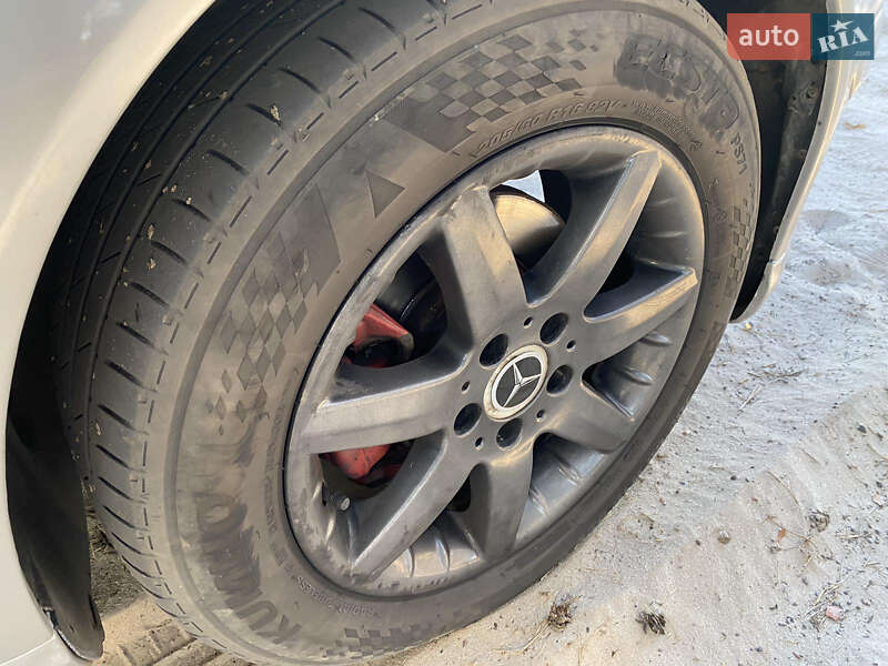 Купе Mercedes-Benz C-Class 2002 в Охтирці