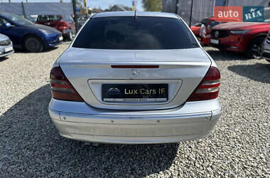 Седан Mercedes-Benz C-Class 2005 в 