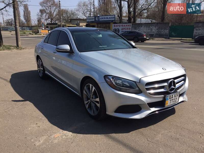 Седан Mercedes-Benz C-Class 2015 в Киеве