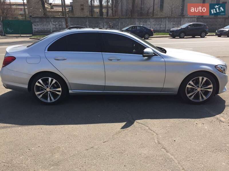 Седан Mercedes-Benz C-Class 2015 в Киеве