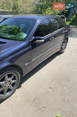 Седан Mercedes-Benz C-Class 2000 в 