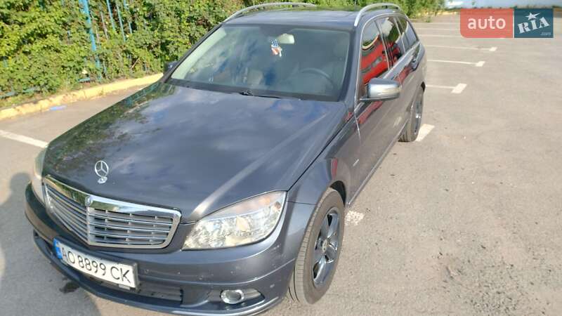 Универсал Mercedes-Benz C-Class 2010 в 