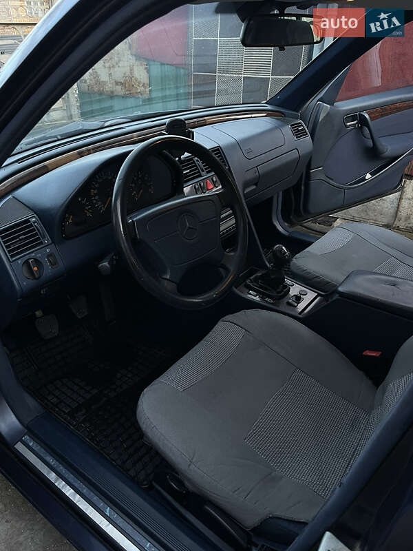 Седан Mercedes-Benz C-Class 1998 в Кропивницком