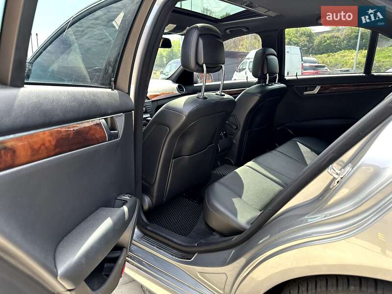 Седан Mercedes-Benz C-Class 2012 в Лубнах фото 16 Седан Mercedes-Benz C-Class 2012 в Лубнах