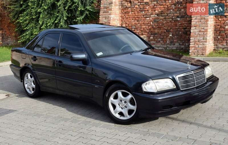 Mercedes-Benz C-Class 1995