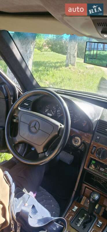 Седан Mercedes-Benz C-Class 1994 в Одессе