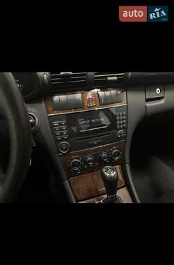 Седан Mercedes-Benz C-Class 2006 в 
