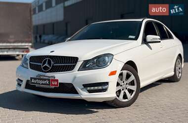 Седан Mercedes-Benz C-Class 2012 в Львові