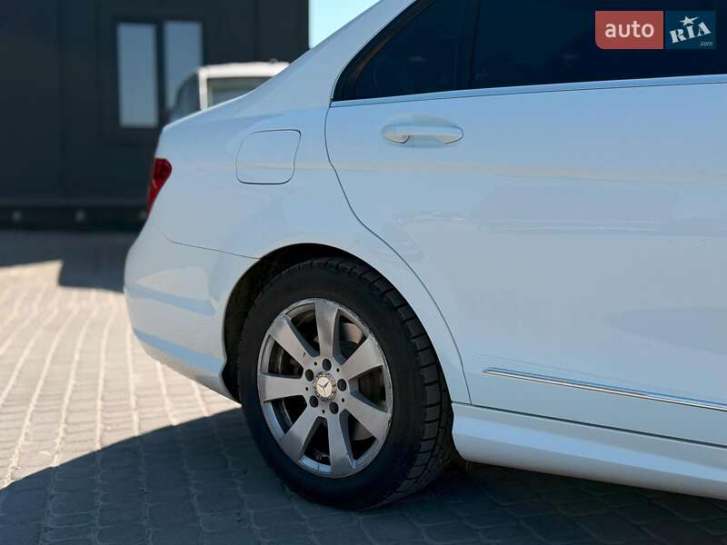 Седан Mercedes-Benz C-Class 2012 в Львове