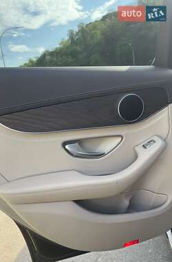 Универсал Mercedes-Benz C-Class 2015 в 