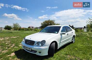 Седан Mercedes-Benz C-Class 2004 в 
