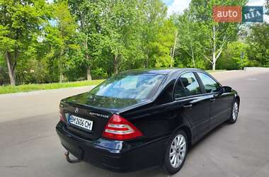 Седан Mercedes-Benz C-Class 2006 в 