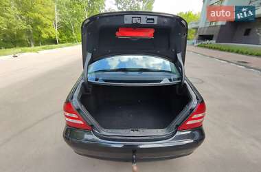 Седан Mercedes-Benz C-Class 2006 в 