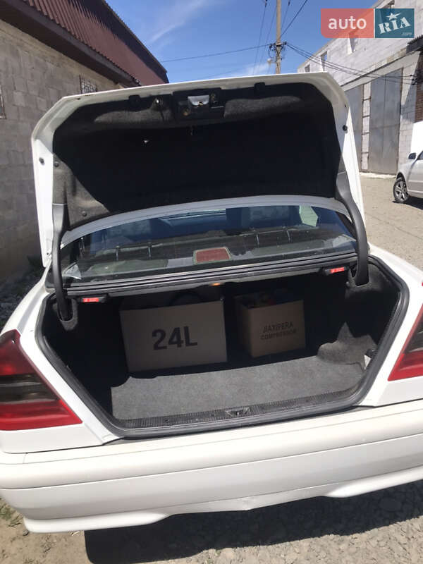 Седан Mercedes-Benz C-Class 1999 в 