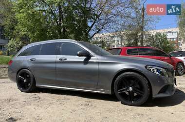 Універсал Mercedes-Benz C-Class 2018 в 
