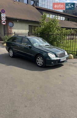 Универсал Mercedes-Benz C-Class 2005 в Киеве