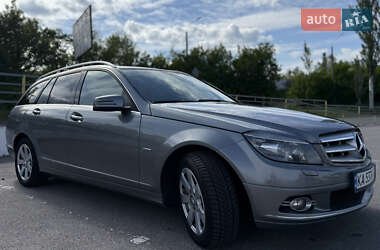 Универсал Mercedes-Benz C-Class 2009 в Киеве