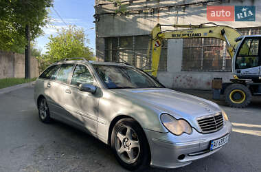 Универсал Mercedes-Benz C-Class 2001 в Киеве
