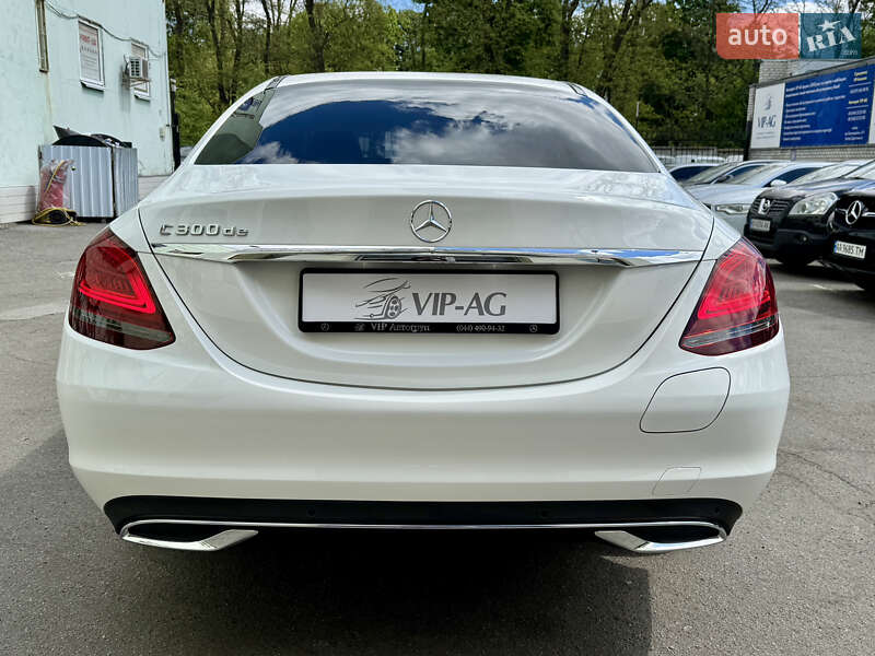 Седан Mercedes-Benz C-Class 2021 в Києві