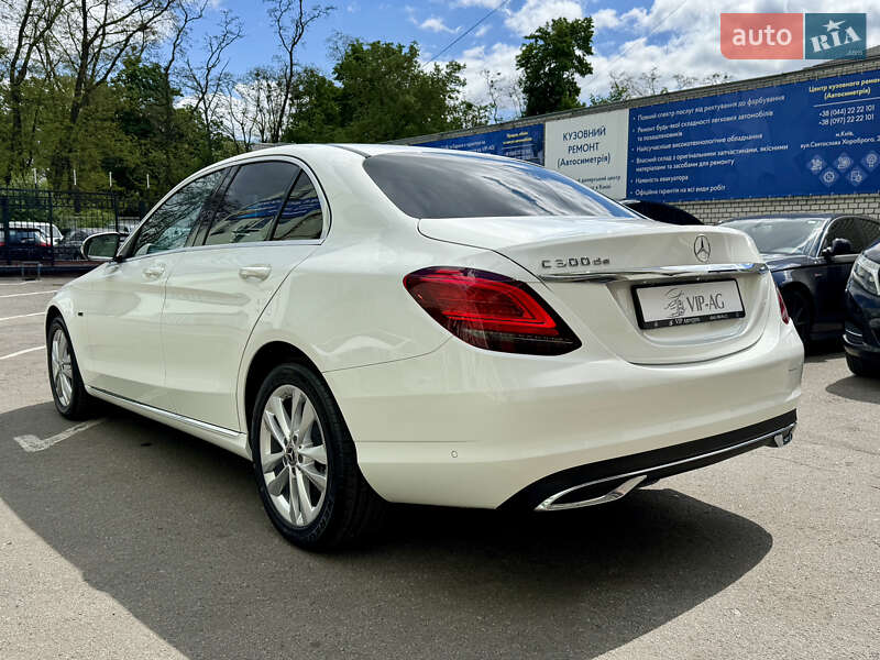 Седан Mercedes-Benz C-Class 2021 в Києві