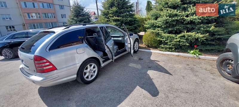Универсал Mercedes-Benz C-Class 2001 в Залещиках