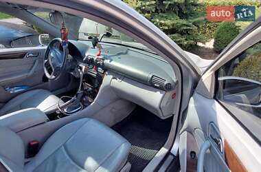 Универсал Mercedes-Benz C-Class 2001 в 