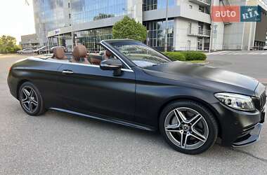 Кабриолет Mercedes-Benz C-Class 2019 в 