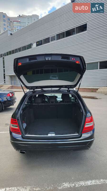 Универсал Mercedes-Benz C-Class 2013 в Харькове