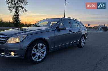Универсал Mercedes-Benz C-Class 2010 в 