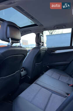 Универсал Mercedes-Benz C-Class 2010 в 